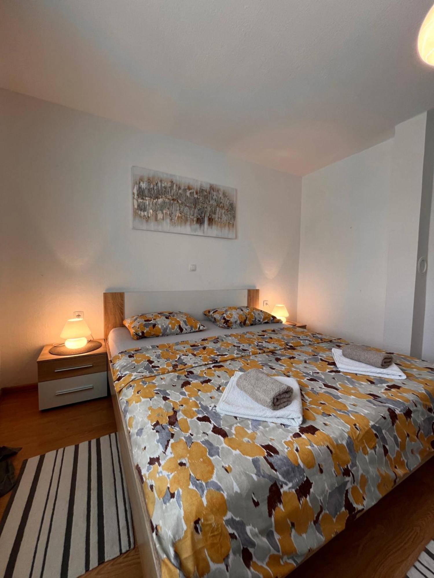Apartment Gabriela Раковица Екстериор снимка