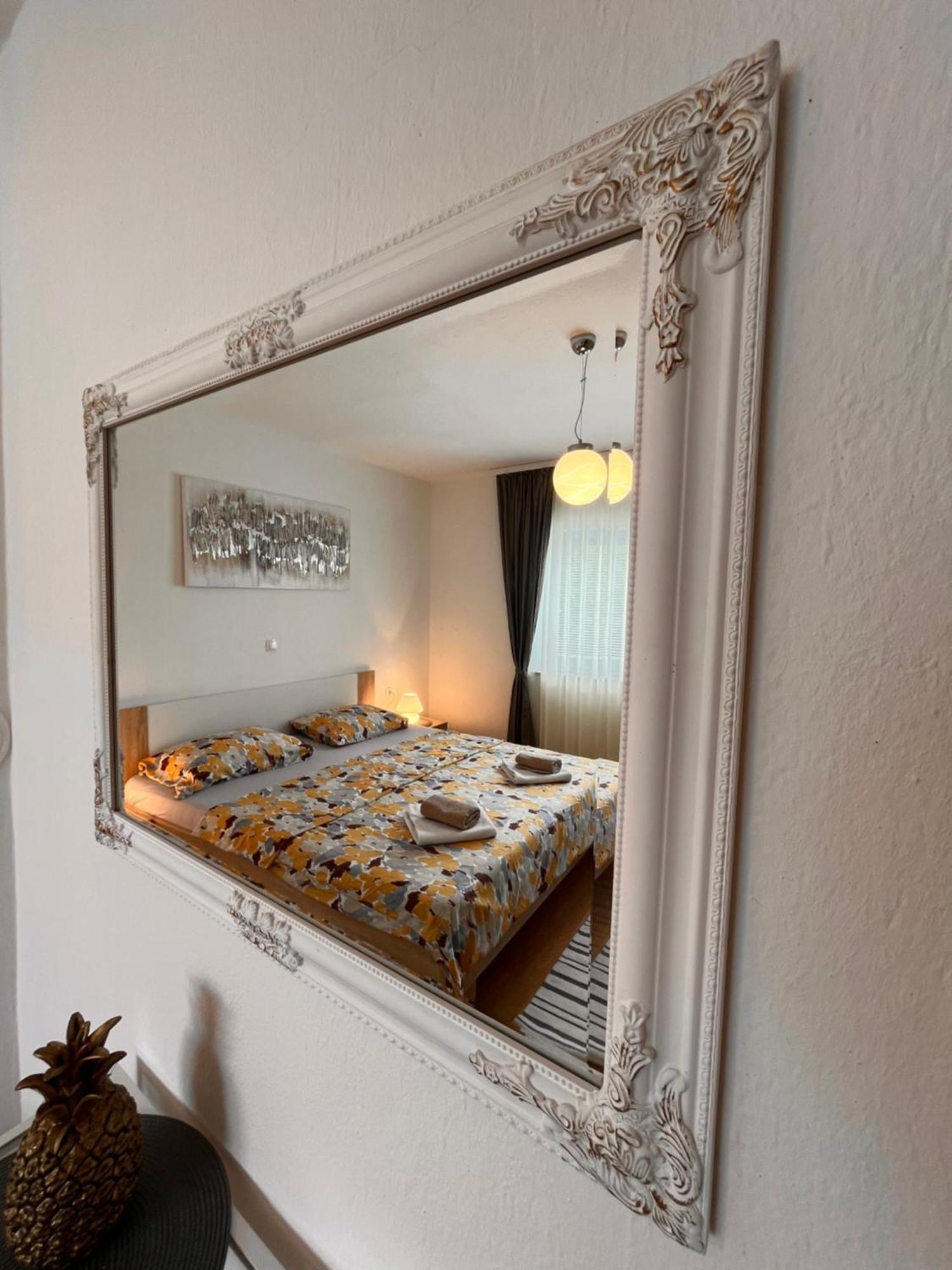 Apartment Gabriela Раковица Екстериор снимка